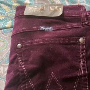 Women’s Wrangler velvet pants